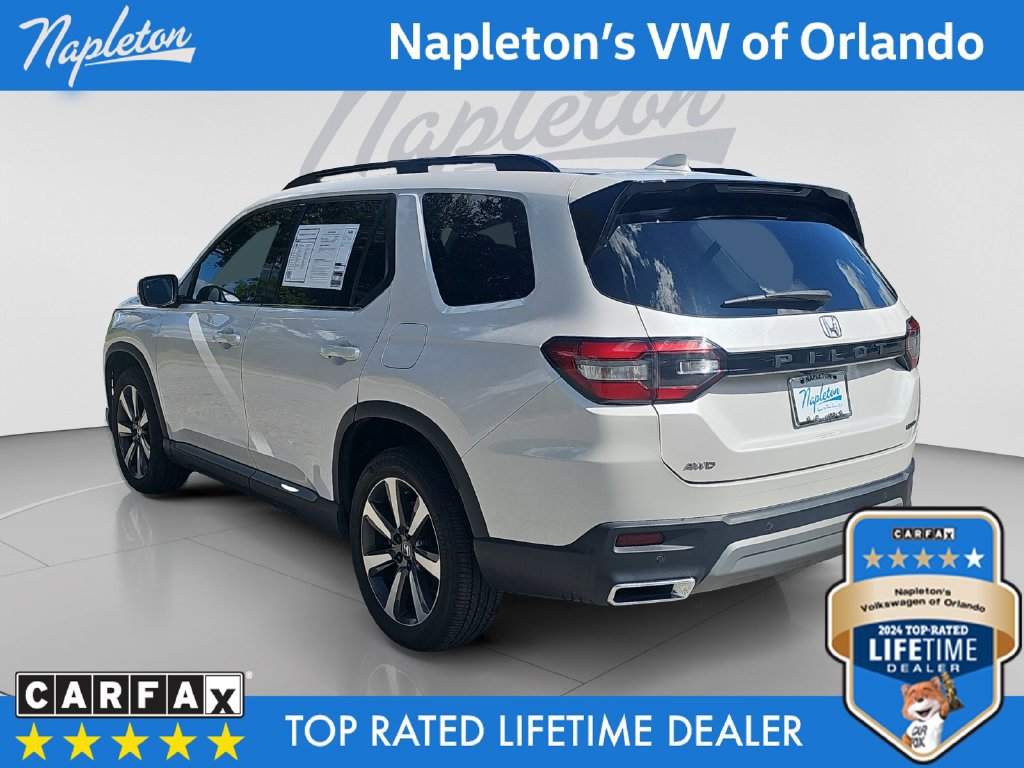 Used 2023 Honda Pilot Touring image 3