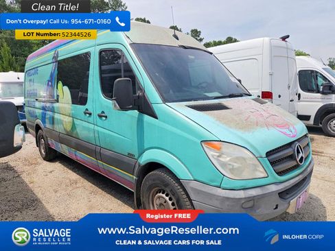 Used 2012 Freightliner Sprinter 2500 RWD image 5