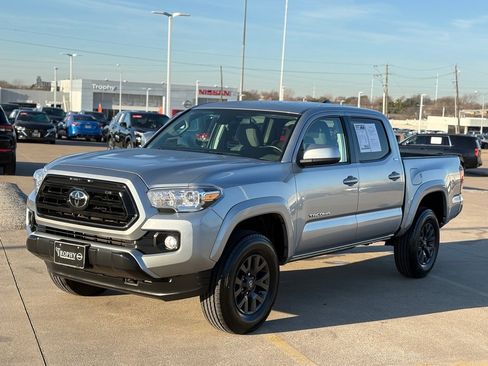 Used 2023 Toyota Tacoma SR5 w/ SR5 Appearance Package image 3