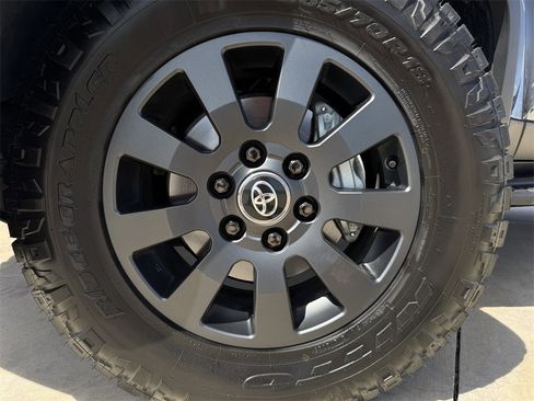 Used 2025 Toyota Land Cruiser w/ Premium Package image 9