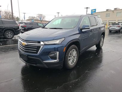 Used 2023 Chevrolet Traverse LT