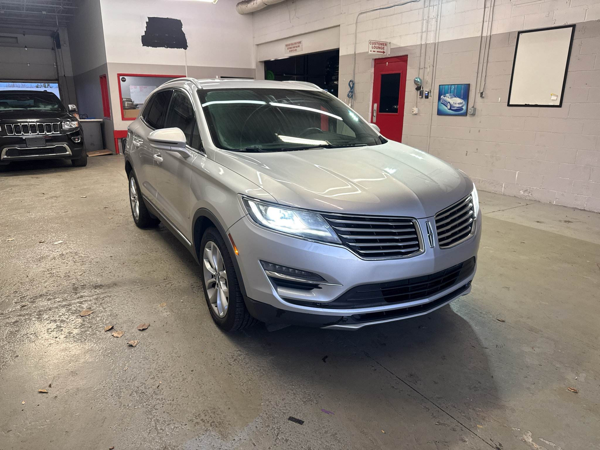 Used 2015 Lincoln MKC AWD w/ Equipment Group 101A Select image 1