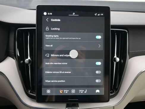 New 2026 Volvo XC60 B5 Ultra w/ Protection Package Premier image 18