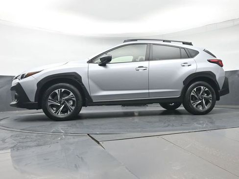 Used 2025 Subaru Crosstrek 2.0i Premium image 30