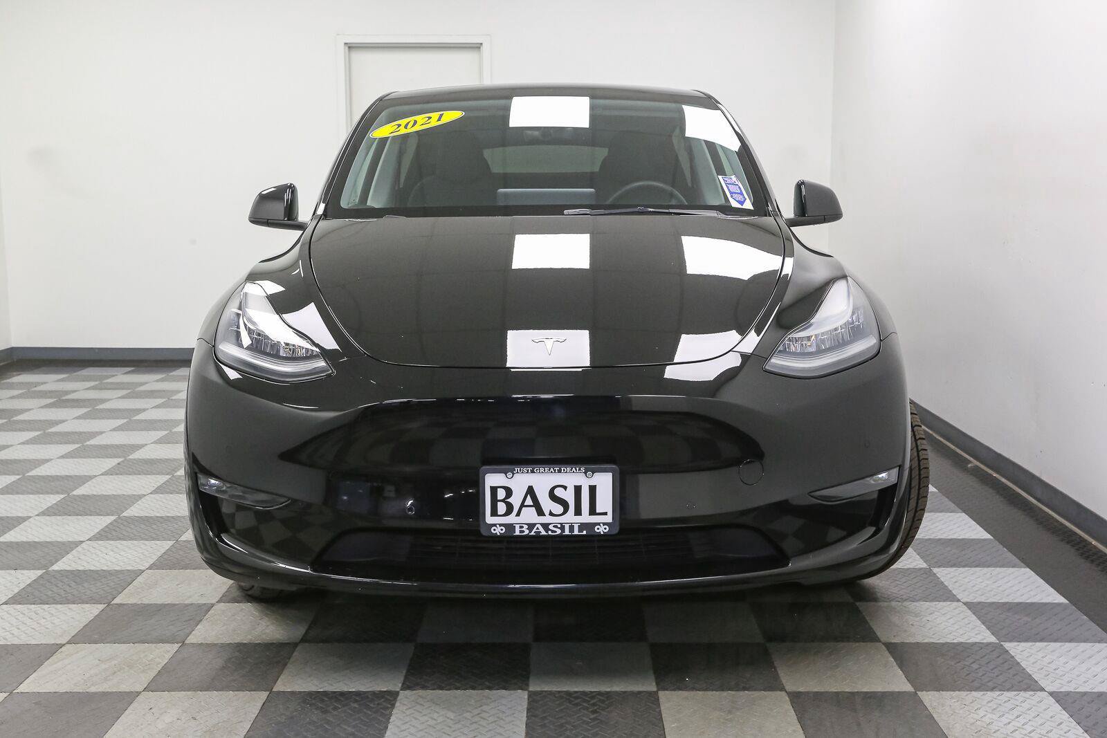 Used 2021 Tesla Model Y Long Range AWD/4WD image 3