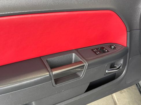 Used 2014 Dodge Challenger SXT Plus image 17