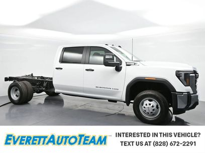 Used 2026 GMC Sierra 3500 Pro w/ Convenience Package