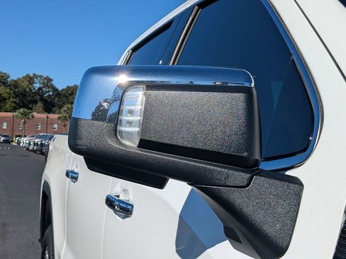 Used 2024 GMC Sierra 1500 SLT image 12