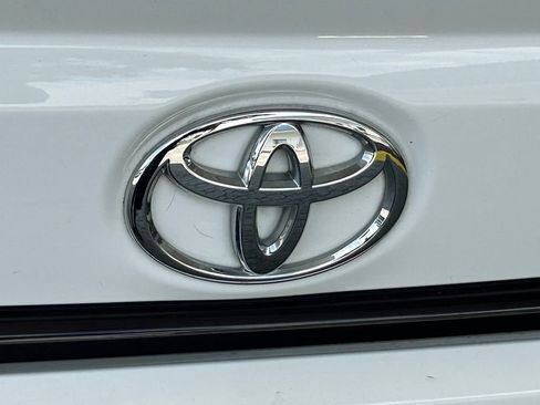 Used 2022 Toyota Corolla LE FWD image 20
