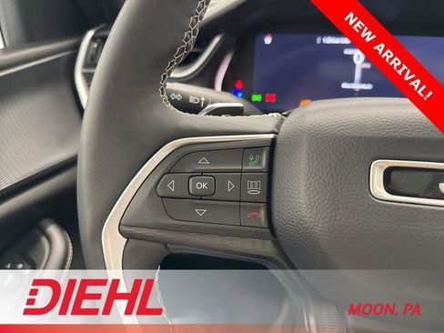 Used 2024 Jeep Grand Cherokee L Altitude image 27