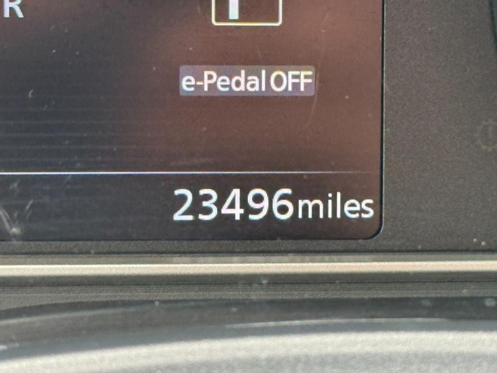 Used 2025 Nissan Leaf S FWD image 20