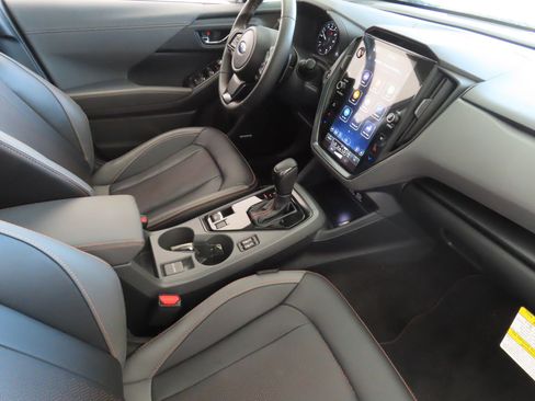 Used 2025 Subaru Crosstrek 2.5i Limited w/ Crosstrek Mirror Package image 27