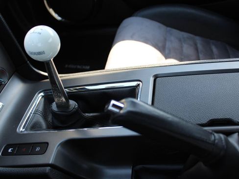 Used 2010 Ford Mustang GT RWD image 89