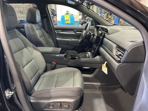 New 2026 GMC Terrain AT4 w/ Convenience Package III AWD/4WD image 41