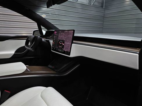 Used 2022 Tesla Model X AWD/4WD image 12