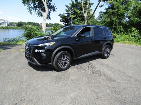 Used 2026 Nissan Rogue SV AWD/4WD image 36