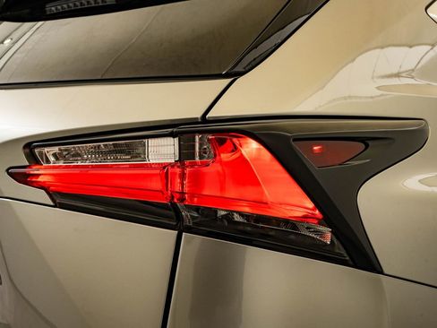 Used 2017 Lexus NX 200t FWD image 9