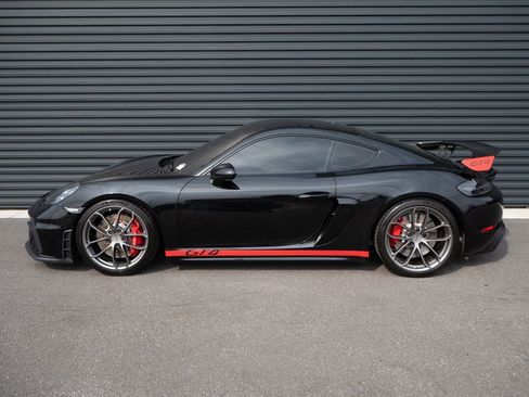 Used 2021 Porsche 718 Cayman GT4 image 2