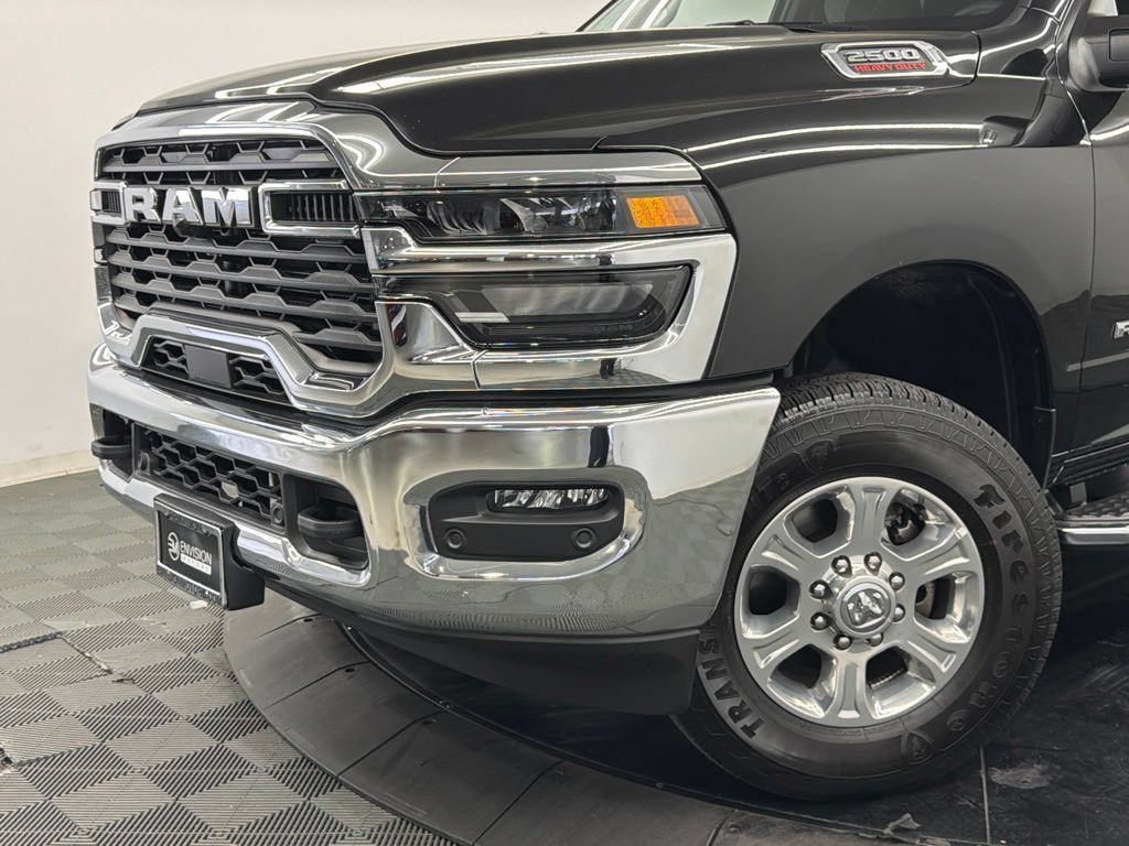 Used 2025 RAM 2500 Big Horn AWD/4WD image 4