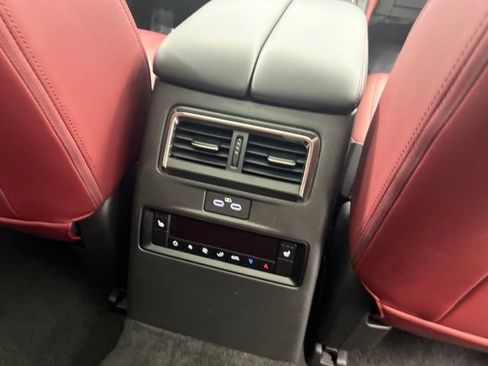Used 2025 MAZDA CX-70 Plug-In Hybrid w/ Premium Plus AWD/4WD image 24