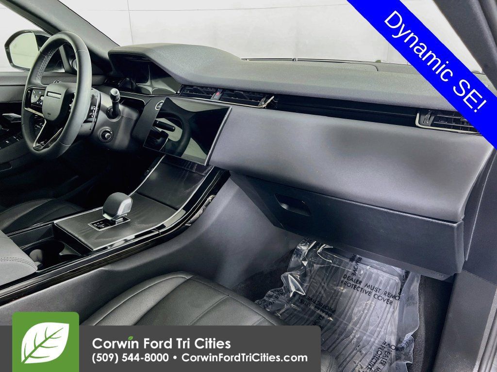 Used 2024 Land Rover Range Rover Evoque Dynamic SE AWD/4WD image 31