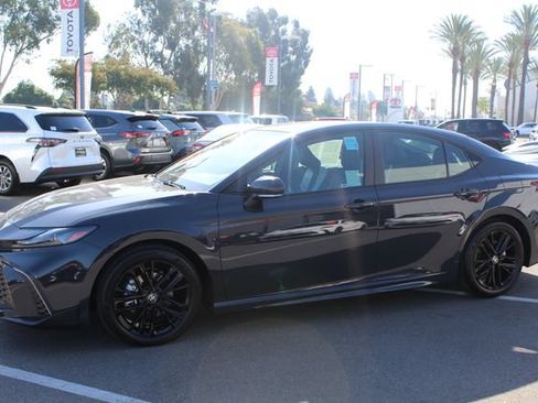 Certified 2026 Toyota Camry SE FWD image 5