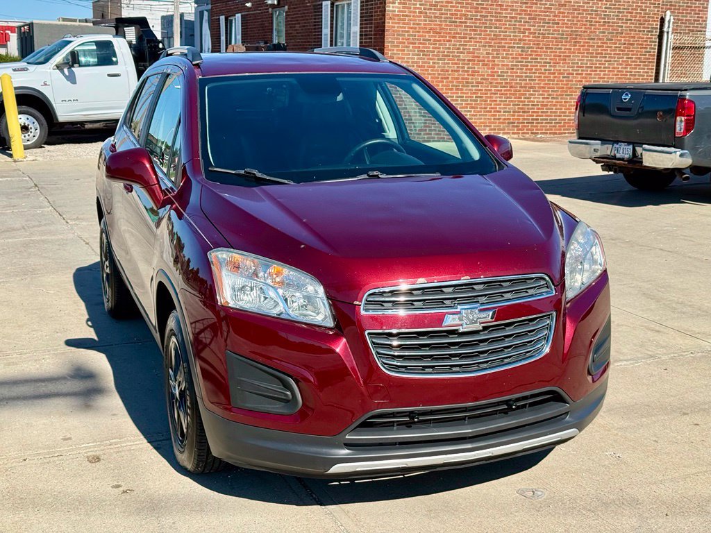 Used 2016 Chevrolet Trax LT w/ LT Convenience Package AWD/4WD image 3