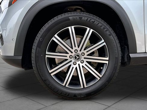 Certified 2025 Mercedes-Benz GLE 350 4MATIC image 11
