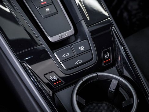 Certified 2025 Porsche 911 Carrera GTS image 29