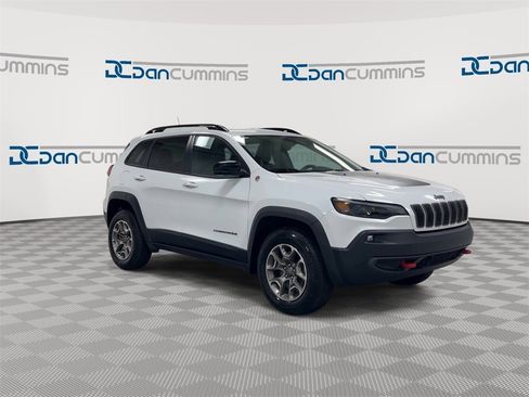 Used 2022 Jeep Cherokee Trailhawk image 2