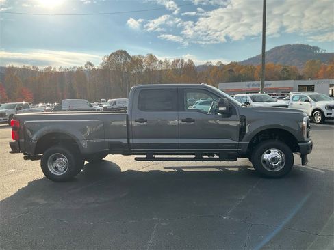 New 2026 Ford F350 XL w/ STX Appearance Package image 4