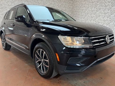 Used 2020 Volkswagen Tiguan SE image 7