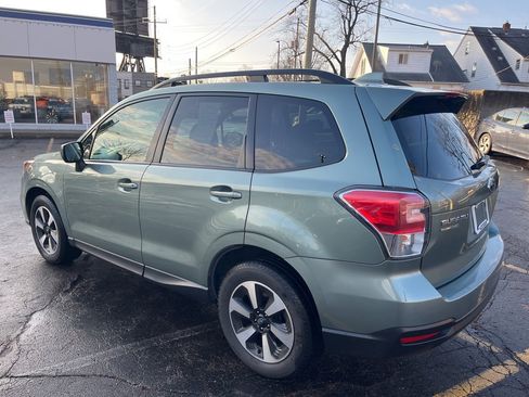 Used 2017 Subaru Forester 2.5i Premium w/ All-Weather Package image 7