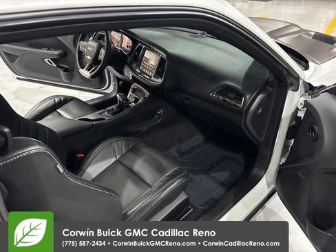 Used 2016 Dodge Challenger SRT Hellcat RWD image 31