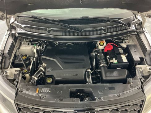 Used 2018 Ford Explorer Sport w/ Equipment Group 401A AWD/4WD image 23