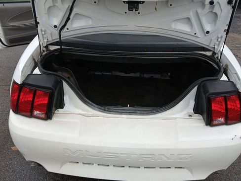 Used 2000 Ford Mustang GT image 12