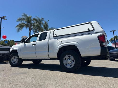 Used 2022 Toyota Tacoma SR RWD image 3