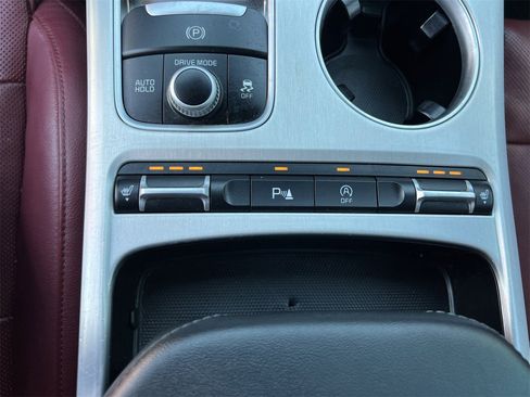 Used 2018 Kia Stinger GT1 image 18