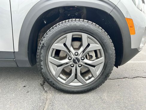 Used 2024 Kia Seltos LX image 29