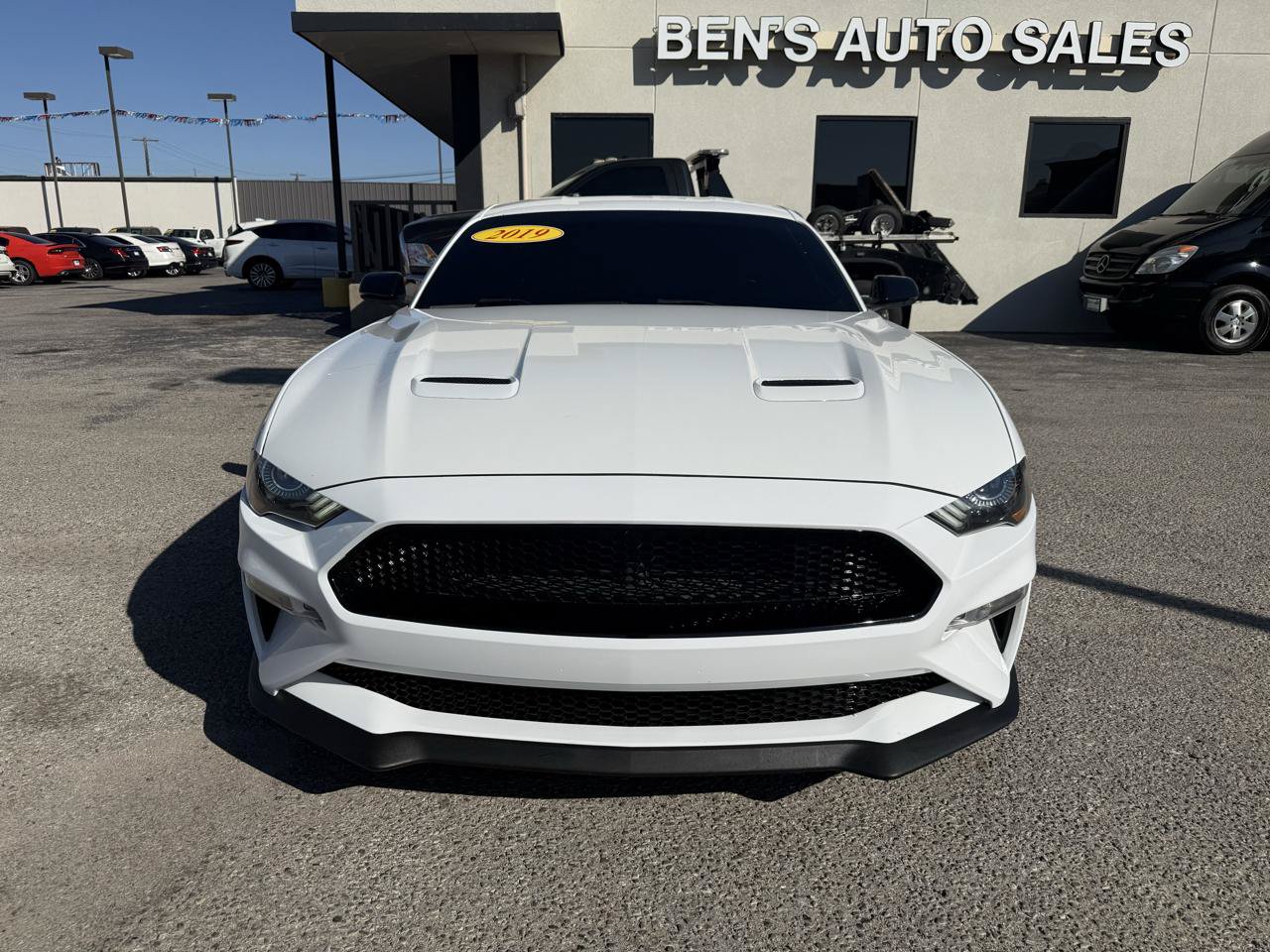 Used 2019 Ford Mustang GT Premium RWD image 3
