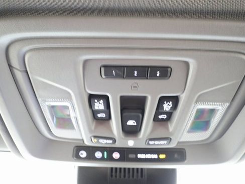 Used 2024 GMC Sierra 2500 Denali w/ Denali Reserve Package image 19