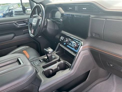 Certified 2022 GMC Sierra 1500 AT4 w/ AT4 Preferred Package AWD/4WD image 30