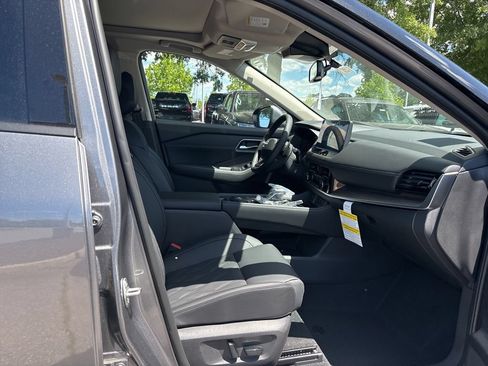 New 2026 Nissan Rogue Platinum w/ Platinum Premium Package AWD/4WD image 18