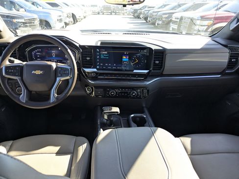 Certified 2023 Chevrolet Silverado 1500 LTZ w/ LTZ Premium Package image 17