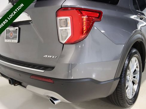Used 2021 Ford Explorer Limited w/ Equipment Group 301A AWD/4WD image 74
