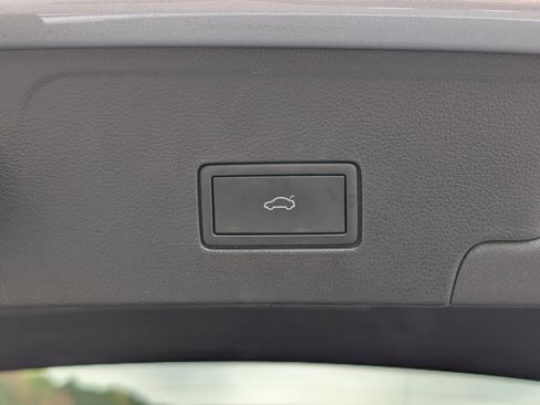 Used 2024 Volkswagen Atlas Cross Sport SEL Premium R-Line image 20