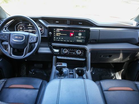 Used 2024 GMC Sierra 1500 AT4 w/ Technology Package AWD/4WD image 12