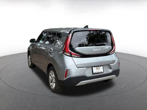 Used 2025 Kia Soul LX w/ LX Technology Package image 5