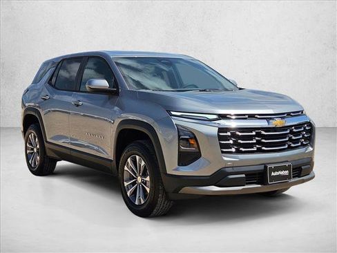 New 2027 Chevrolet Equinox LT FWD image 7