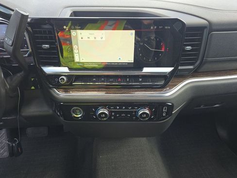 Used 2022 GMC Sierra 1500 Elevation RWD image 7